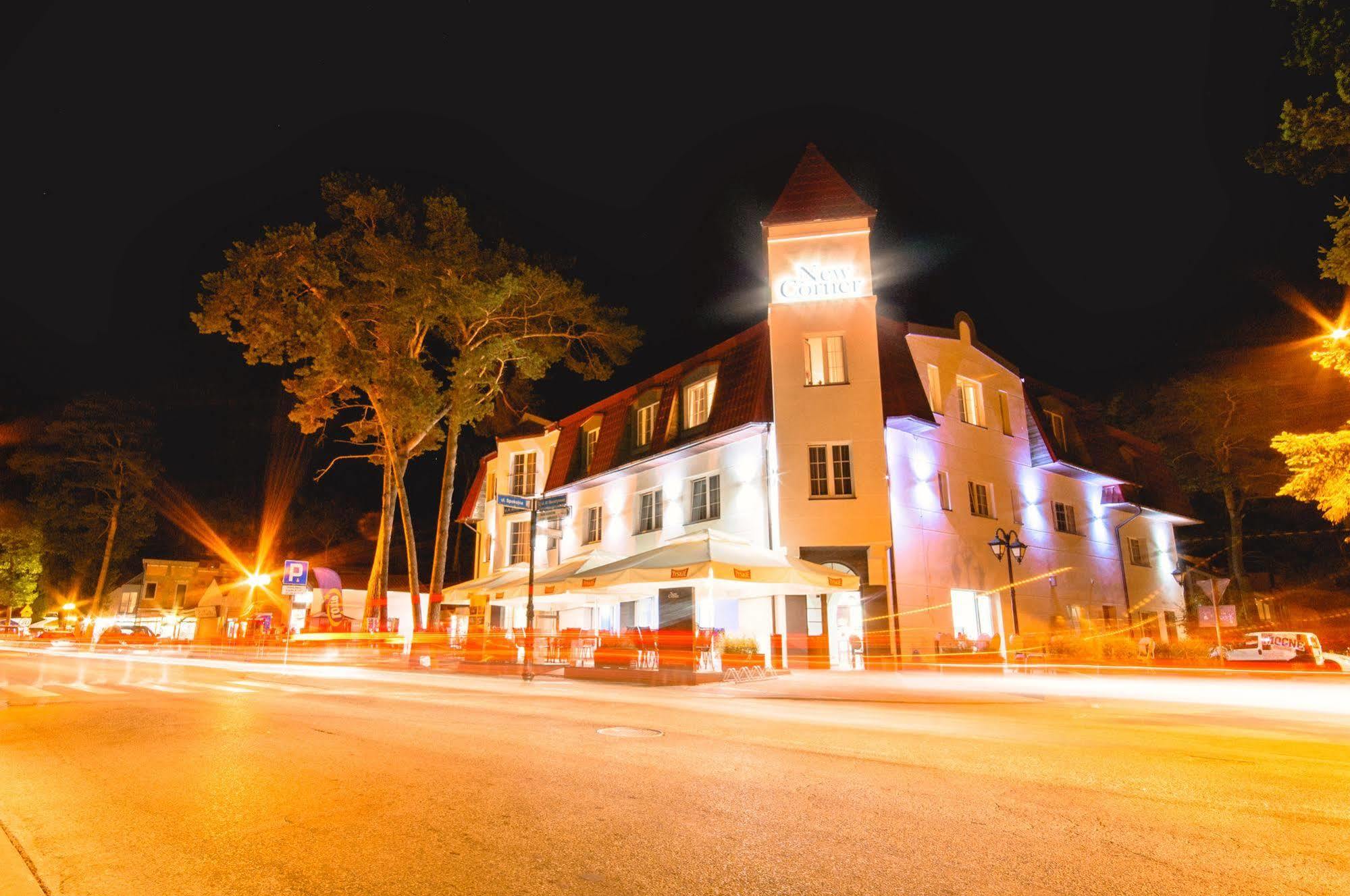 New Corner Hotel นีคอร์เซ ภายนอก รูปภาพ